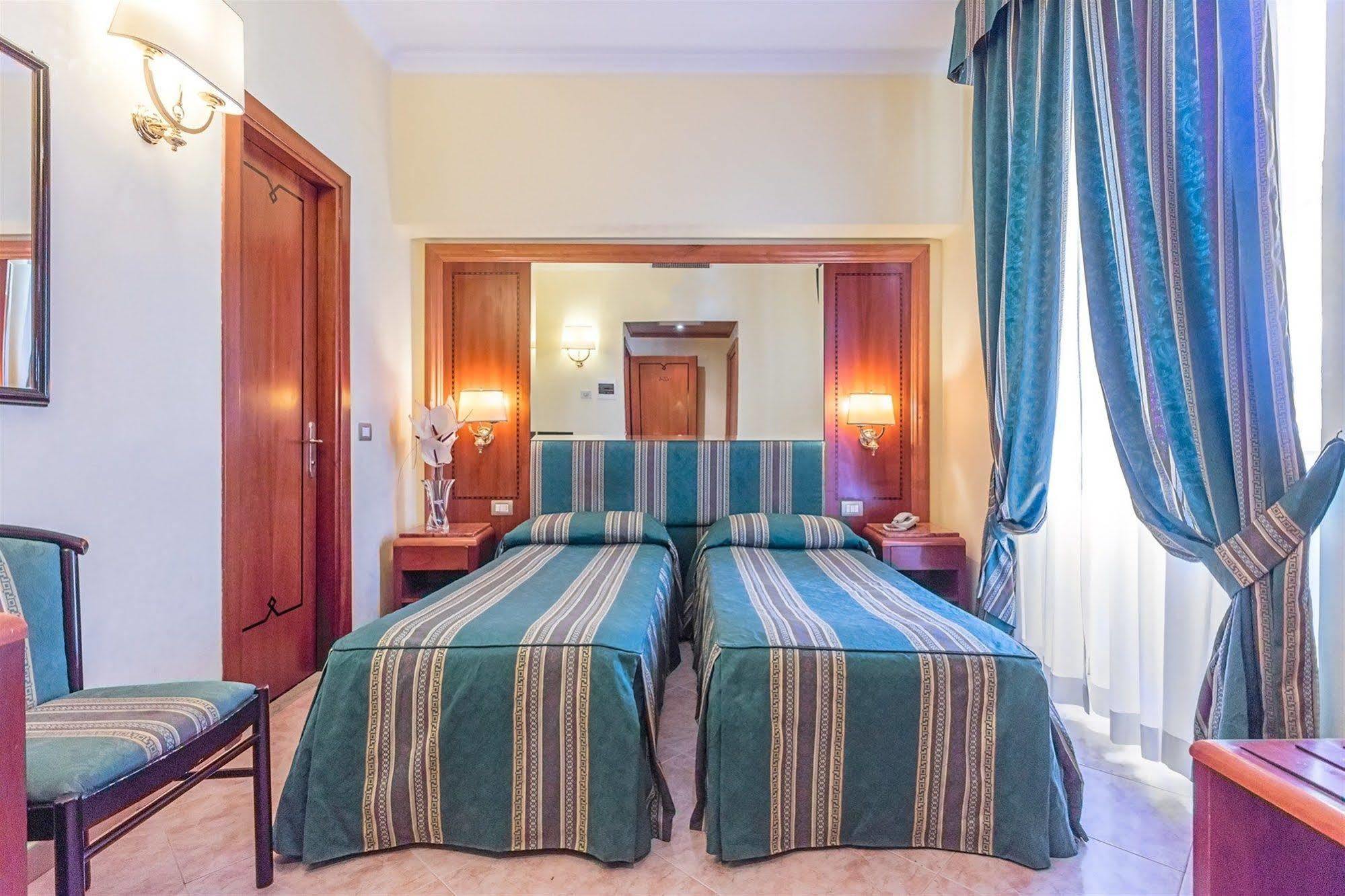 Raeli Hotel Floridia Rome Extérieur photo
